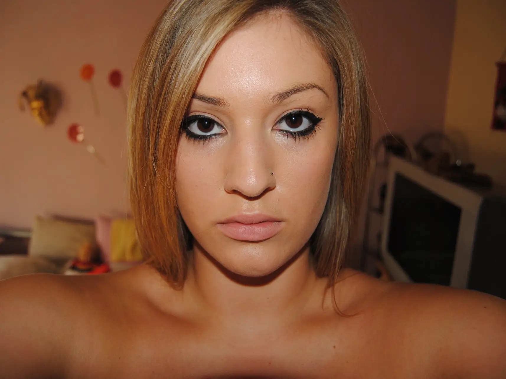 Mit 12 Jahren begann ich, mich nach dem Essen zu übergeben, um schöner zu sein.